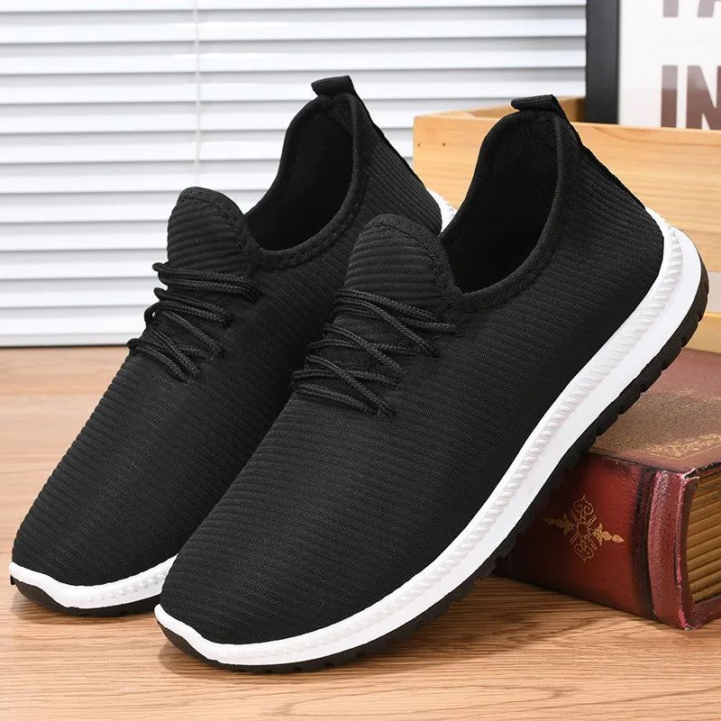 Spring Breathable Lace-Up Anti-Slip Soft-Sole Running Sports Shoes for Men with Synthetic Leather Upper