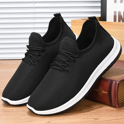 Spring Breathable Lace-Up Anti-Slip Soft-Sole Running Sports Shoes for Men with Synthetic Leather Upper