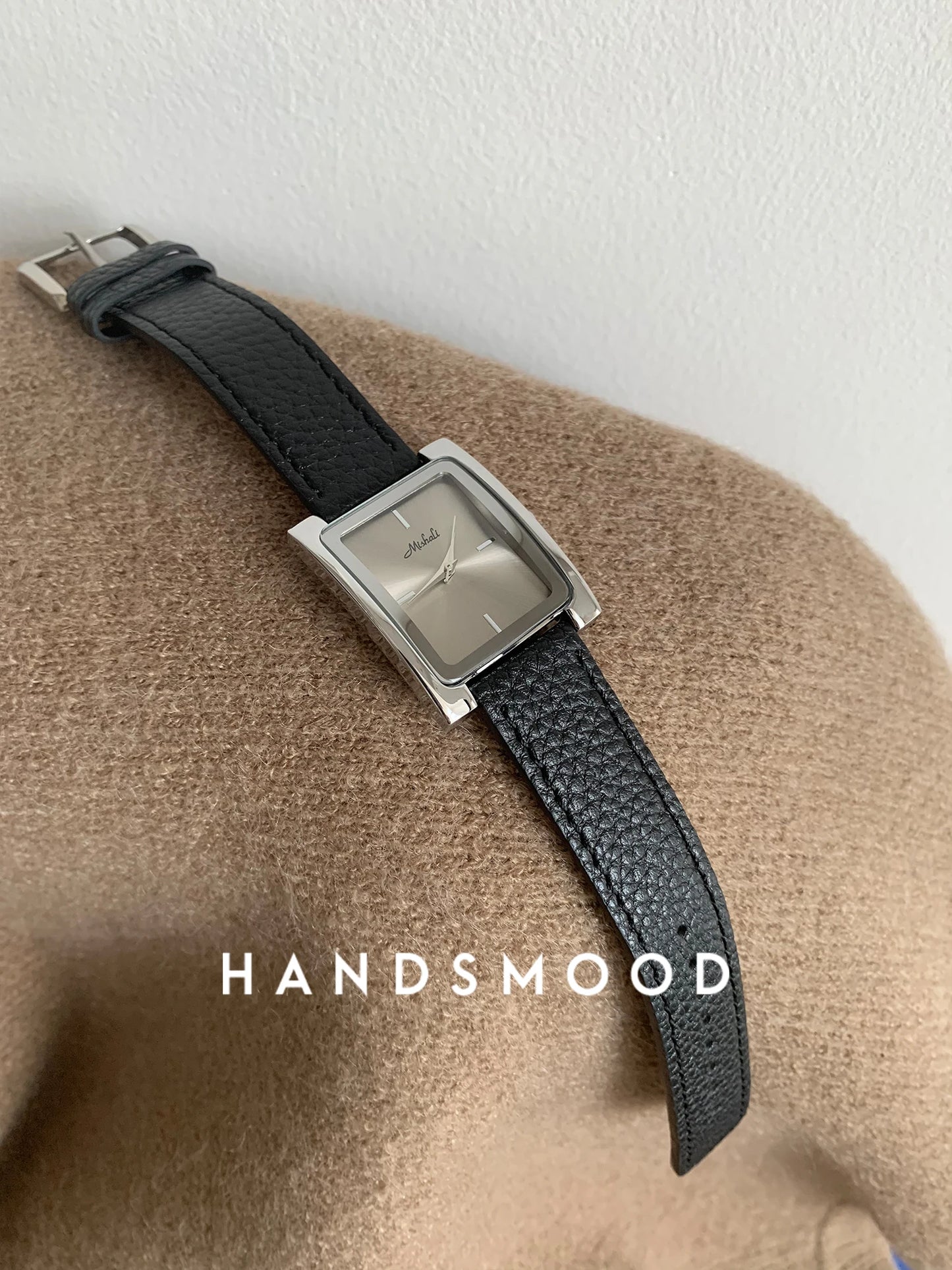 French Retro Romance Premium Touch Leather Ladies' Watch - Timeless Grey, Minimalist Square Design, Versatile for Commuting