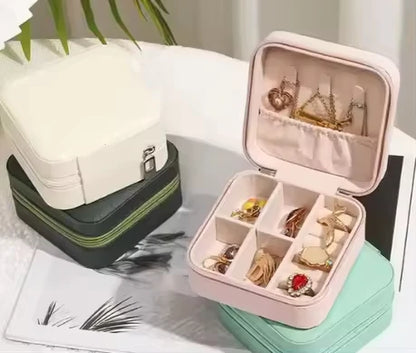 Luxury Custom Logo Portable PU Leather Jewelry Organizer Small Travel Storage Case for Ring Earring Necklace Display