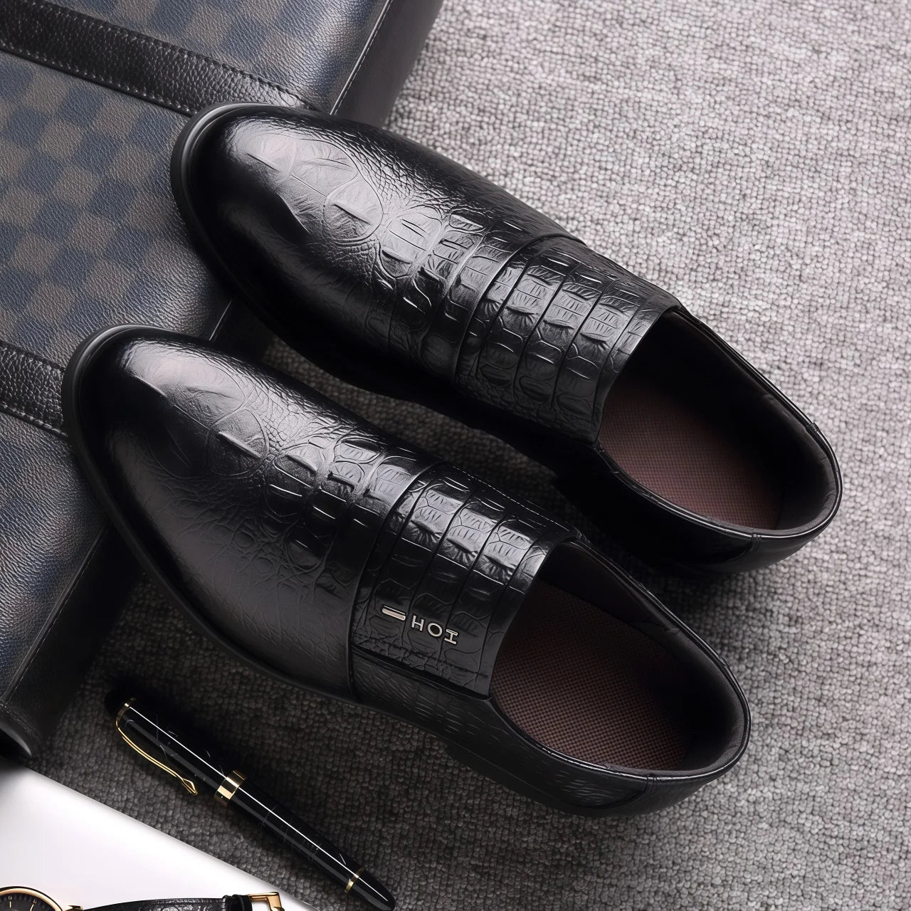 Designer Men's Genuine Leather Business Formal Shoes for Animal Print Slip-On Design Spring Wedding Breathable Versatile