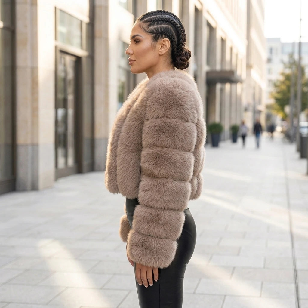 Luxury Short Real Fox Fur Coat for Women High-Quality Leather Jacket Fall/Winter Warm And Stylish Natural Fox Fur Jacket